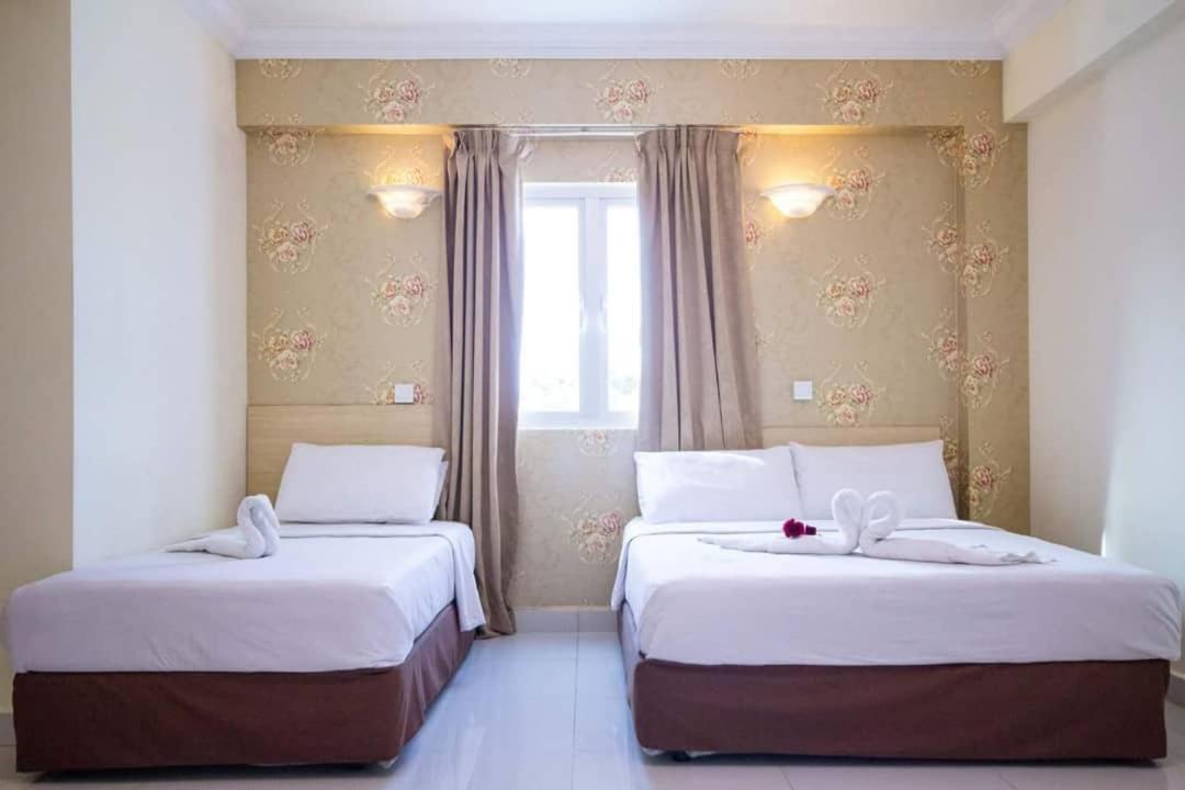 Hotel Sea Princess Телук-Баханг Экстерьер фото